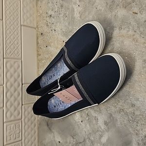 Serra Memory Foam A-Line Shoes